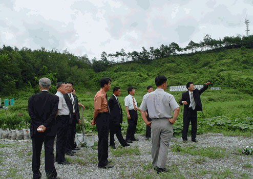 만남의 광장부지 설명(2002. 8. 30)
