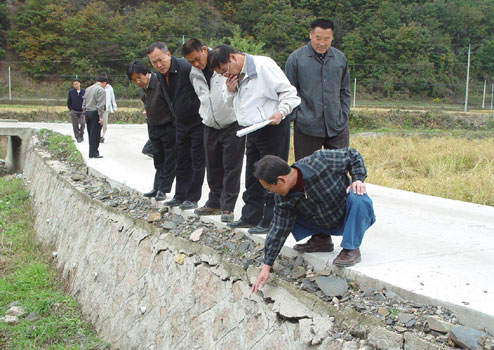 건설특위활동(2002. 10. 14 - 10. 28 )