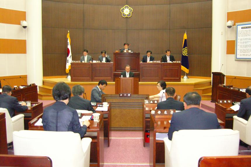 제206회 임시회(상반기 업무추진실적 및 하반기 업무계획)